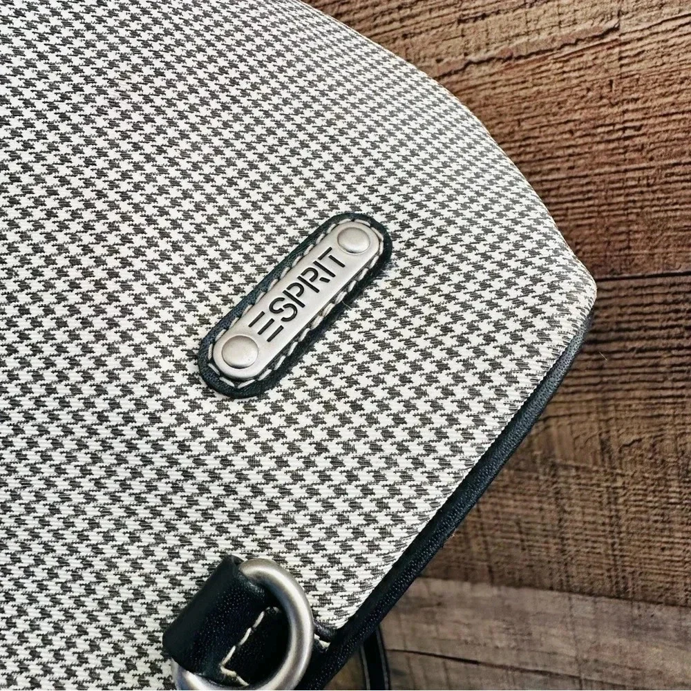 Esprit 90’s Vintage Houndstooth Convertible Backpack